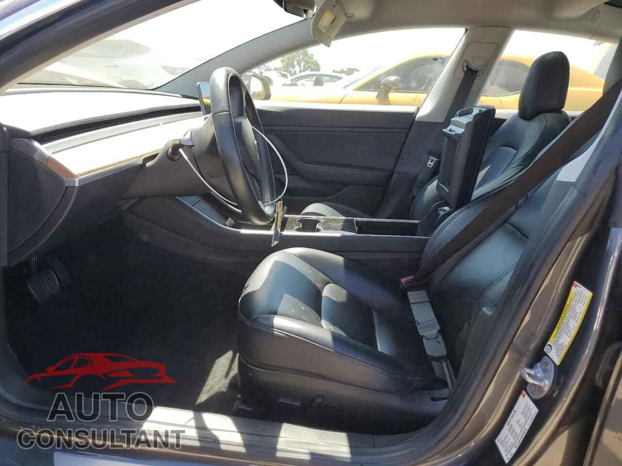 TESLA MODEL 3 2018 - 5YJ3E1EA0JF052740