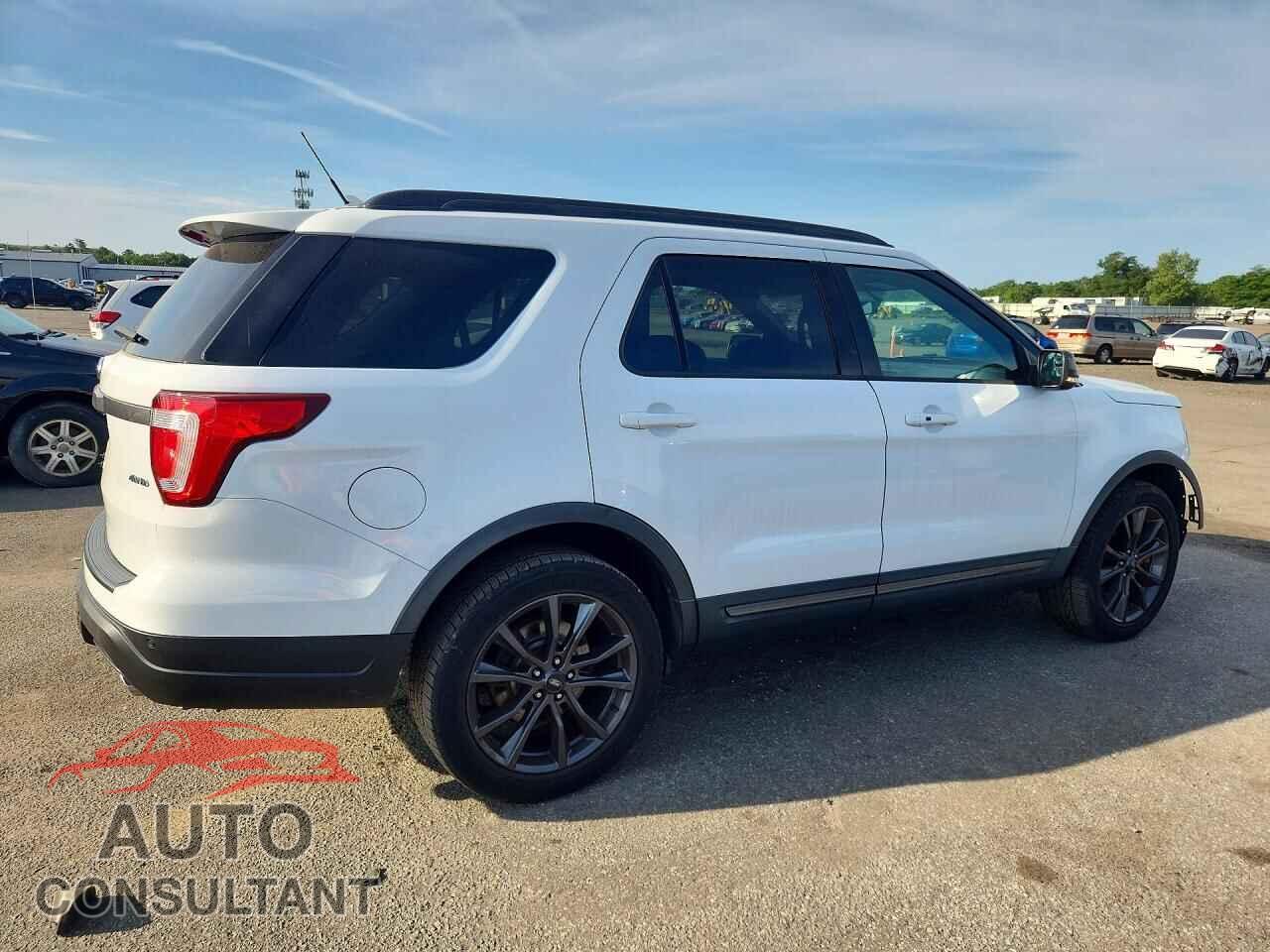 FORD EXPLORER 2018 - 1FM5K8D8XJGB37658