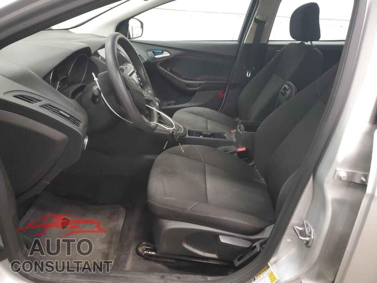 FORD FOCUS 2017 - 1FADP3M27HL245470