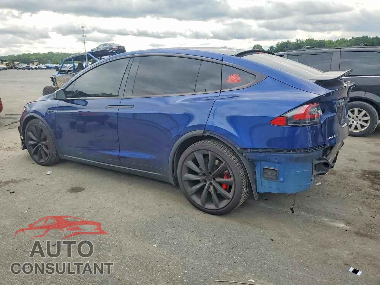 TESLA MODEL X 2016 - 5YJXCAE40GF019697