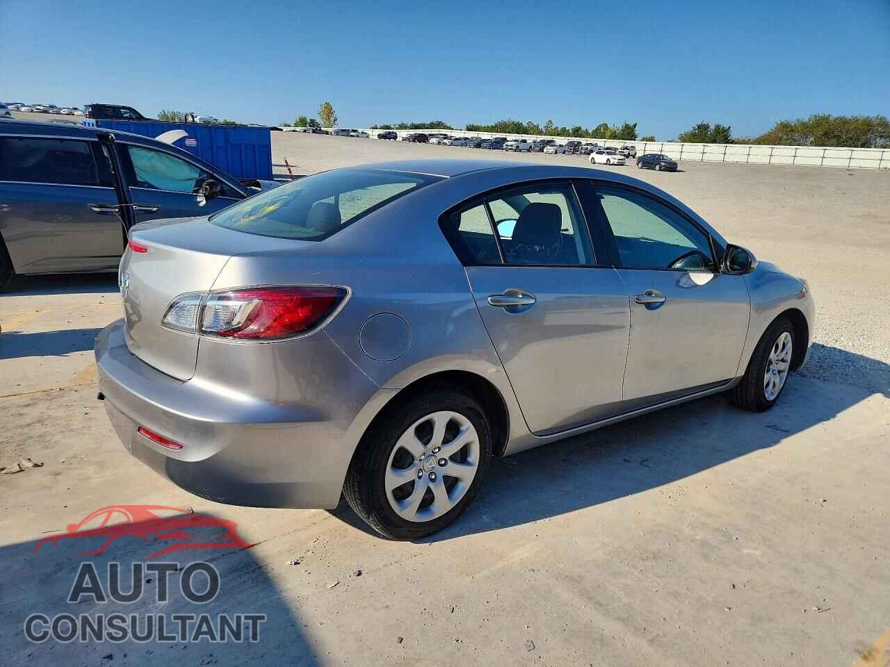 MAZDA 3 2013 - JM1BL1TF2D1779309