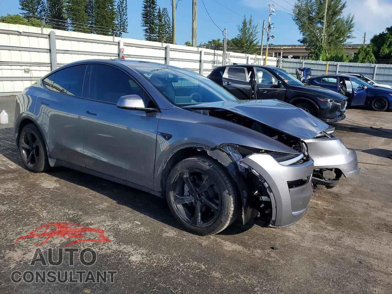 TESLA MODEL Y 2026 - 7SAYGDED1TF527488