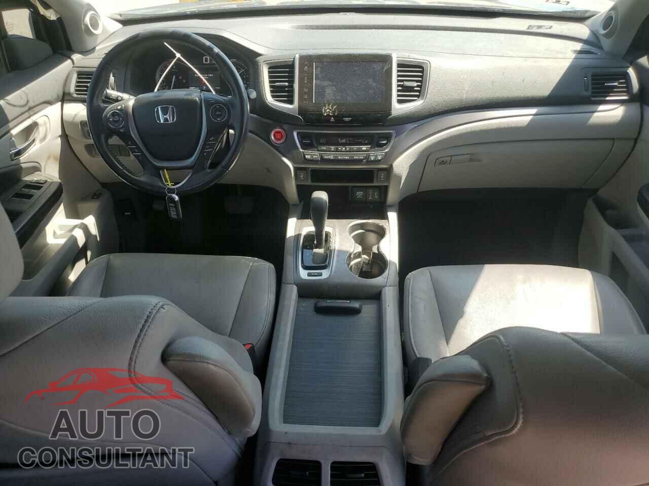 HONDA PILOT 2018 - 5FNYF5H54JB018809