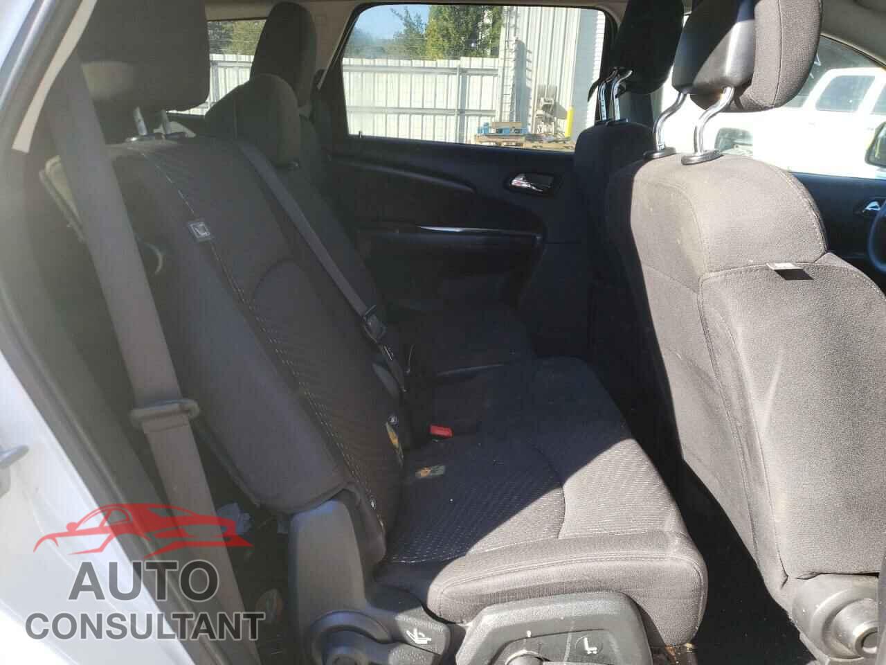 DODGE JOURNEY 2017 - 3C4PDCBG6HT589472