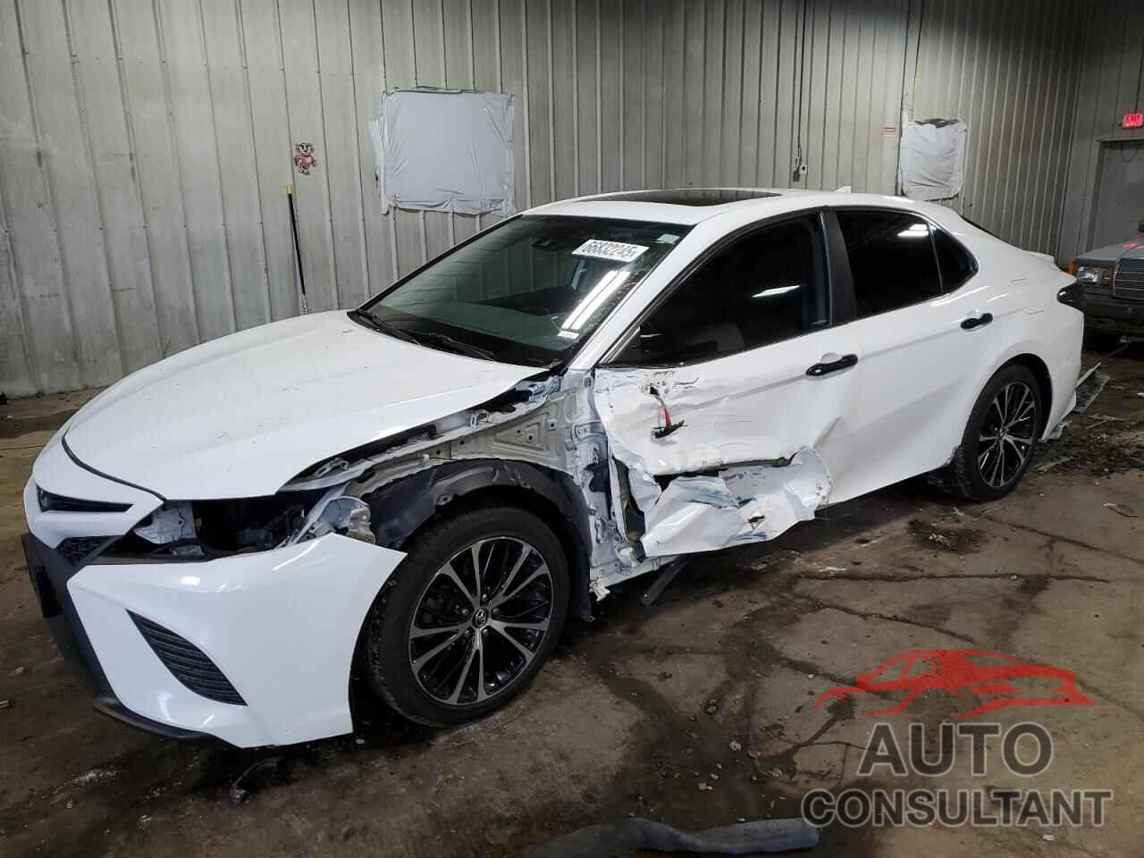 TOYOTA CAMRY 2019 - 4T1B11HK3KU176291