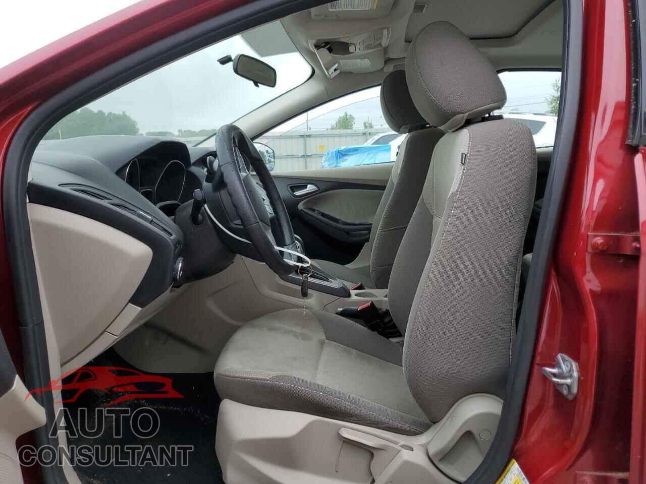 FORD FOCUS 2014 - 1FADP3F26EL425774