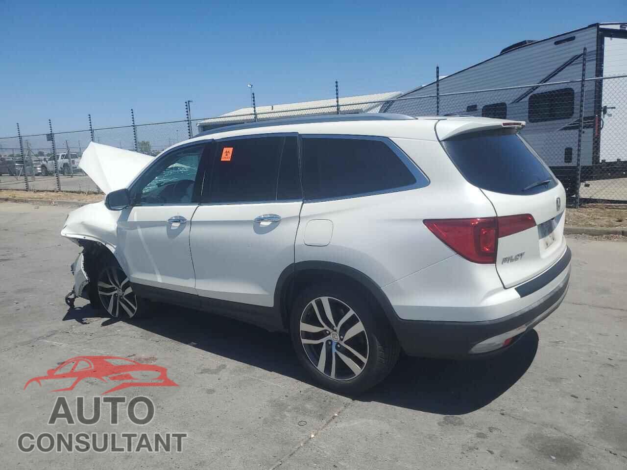 HONDA PILOT 2016 - 5FNYF6H95GB025821