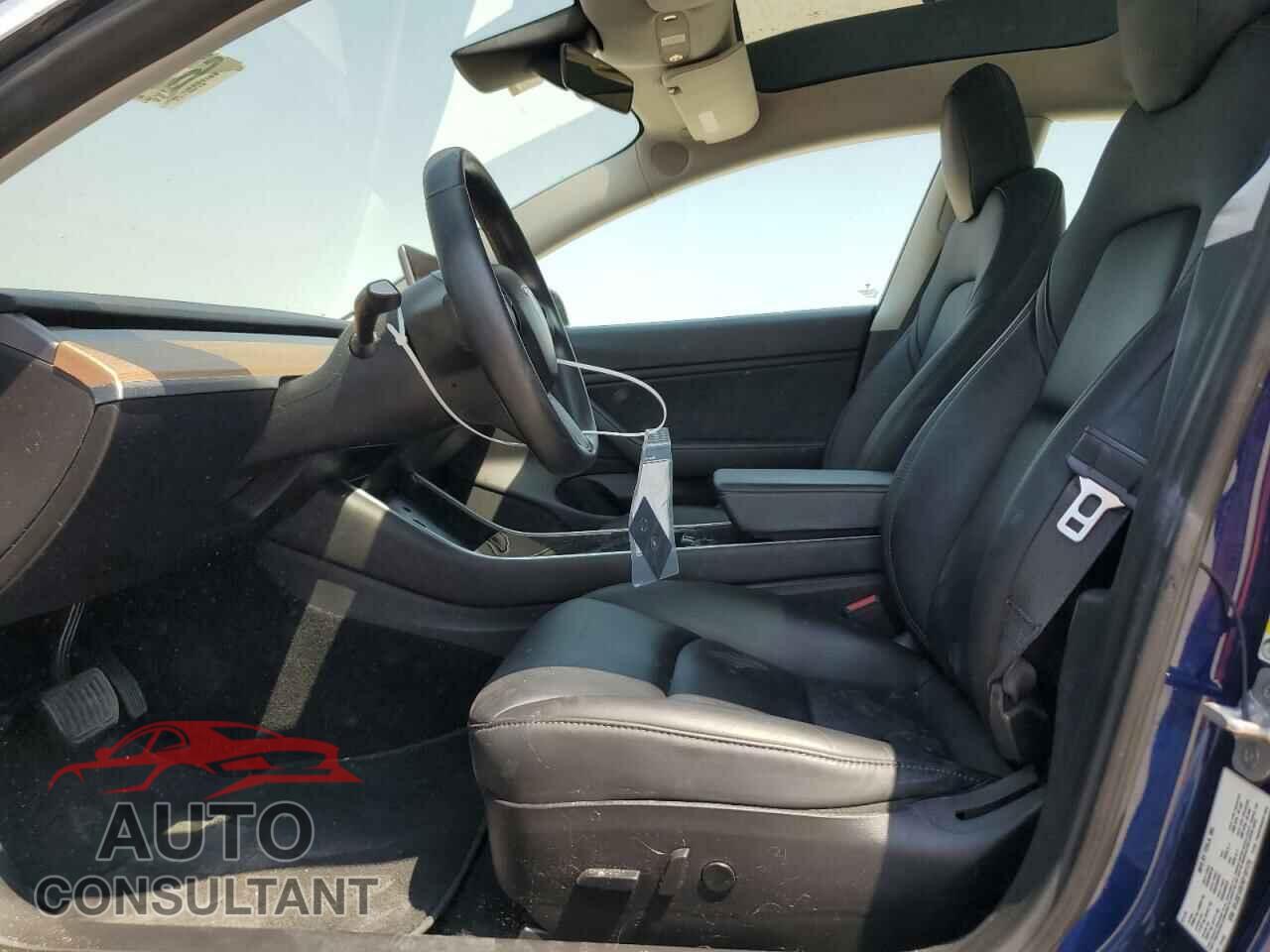 TESLA MODEL 3 2019 - 5YJ3E1EB7KF191175