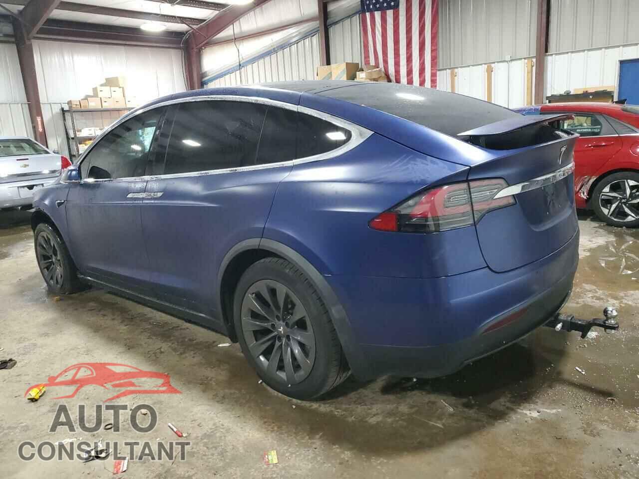 TESLA MODEL X 2018 - 5YJXCAE20JF136573