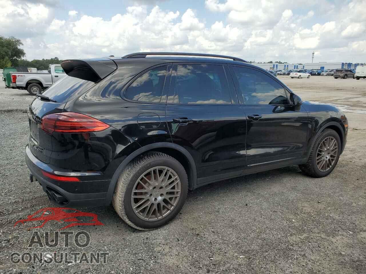 PORSCHE CAYENNE 2017 - WP1AB2A29HLA51709