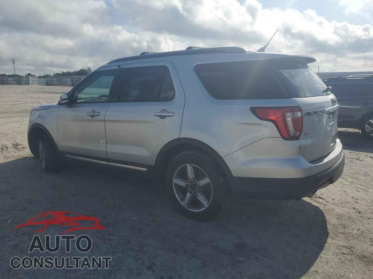 FORD EXPLORER 2018 - 1FM5K7D89JGC22646
