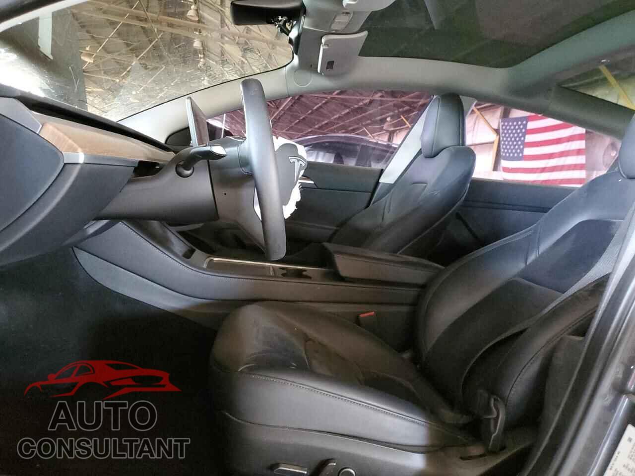 TESLA MODEL 3 2023 - 5YJ3E1EA7PF682179