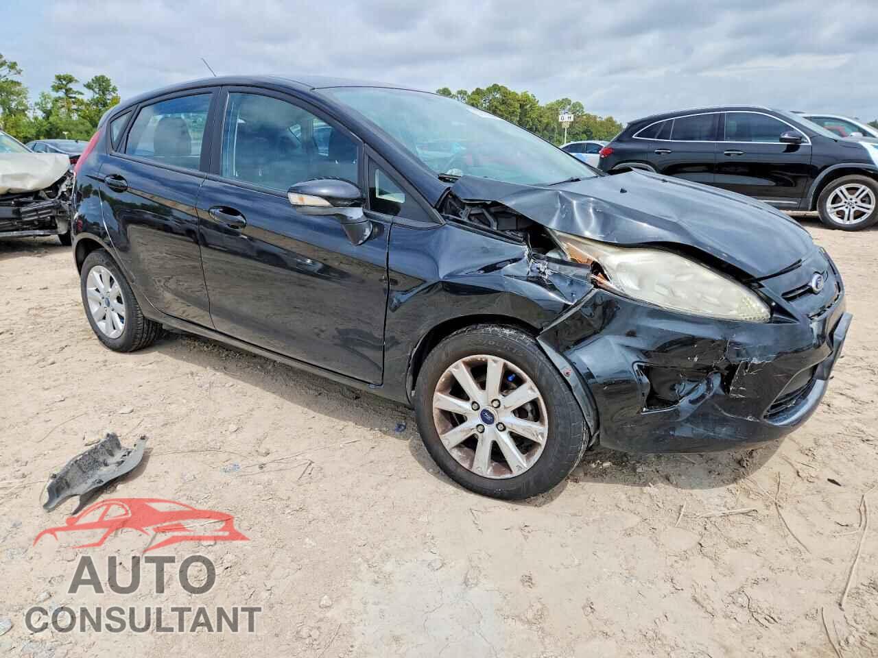 FORD FIESTA 2013 - 3FADP4EJ5DM123310