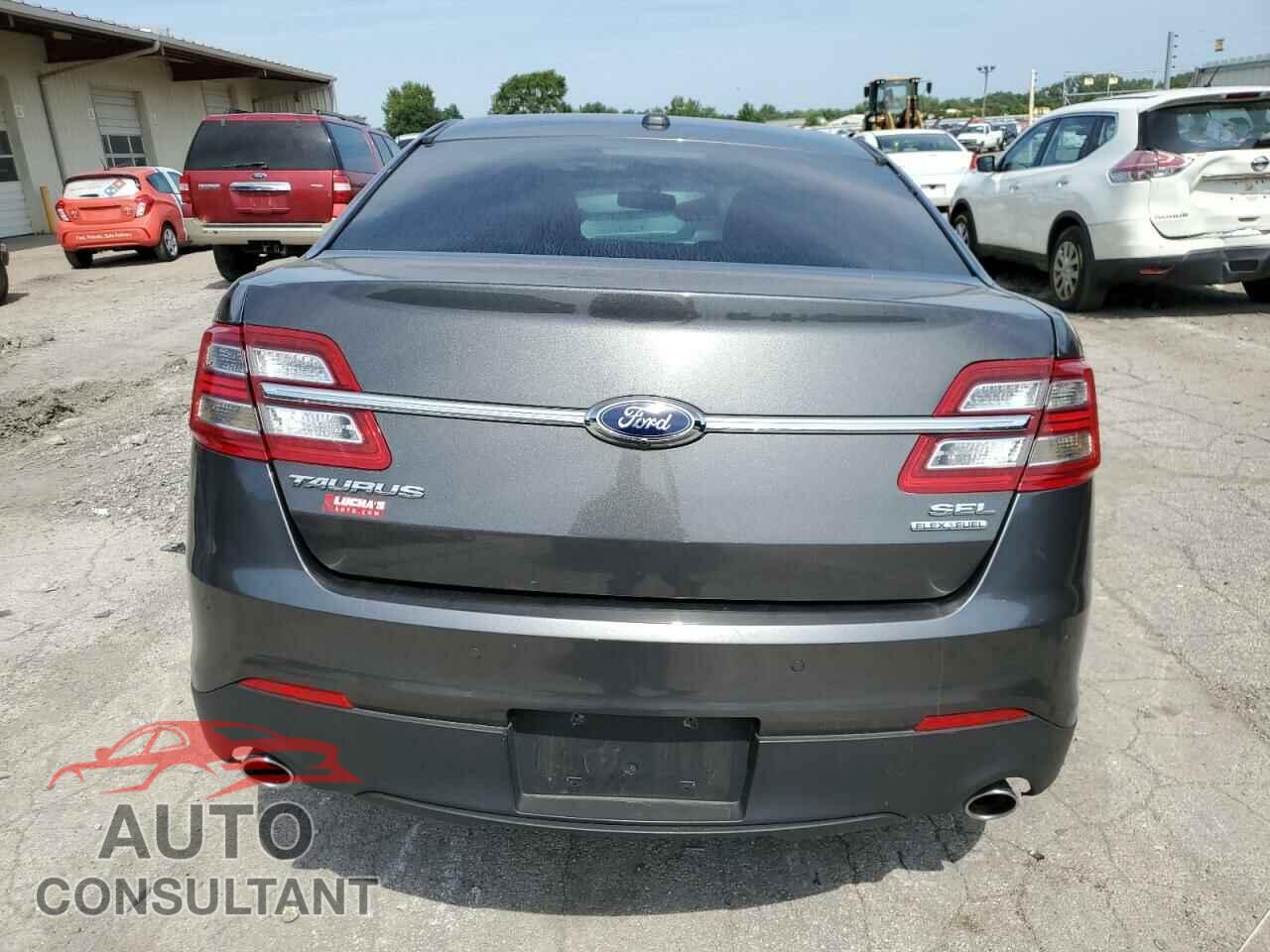 FORD TAURUS 2016 - 1FAHP2E85GG101471