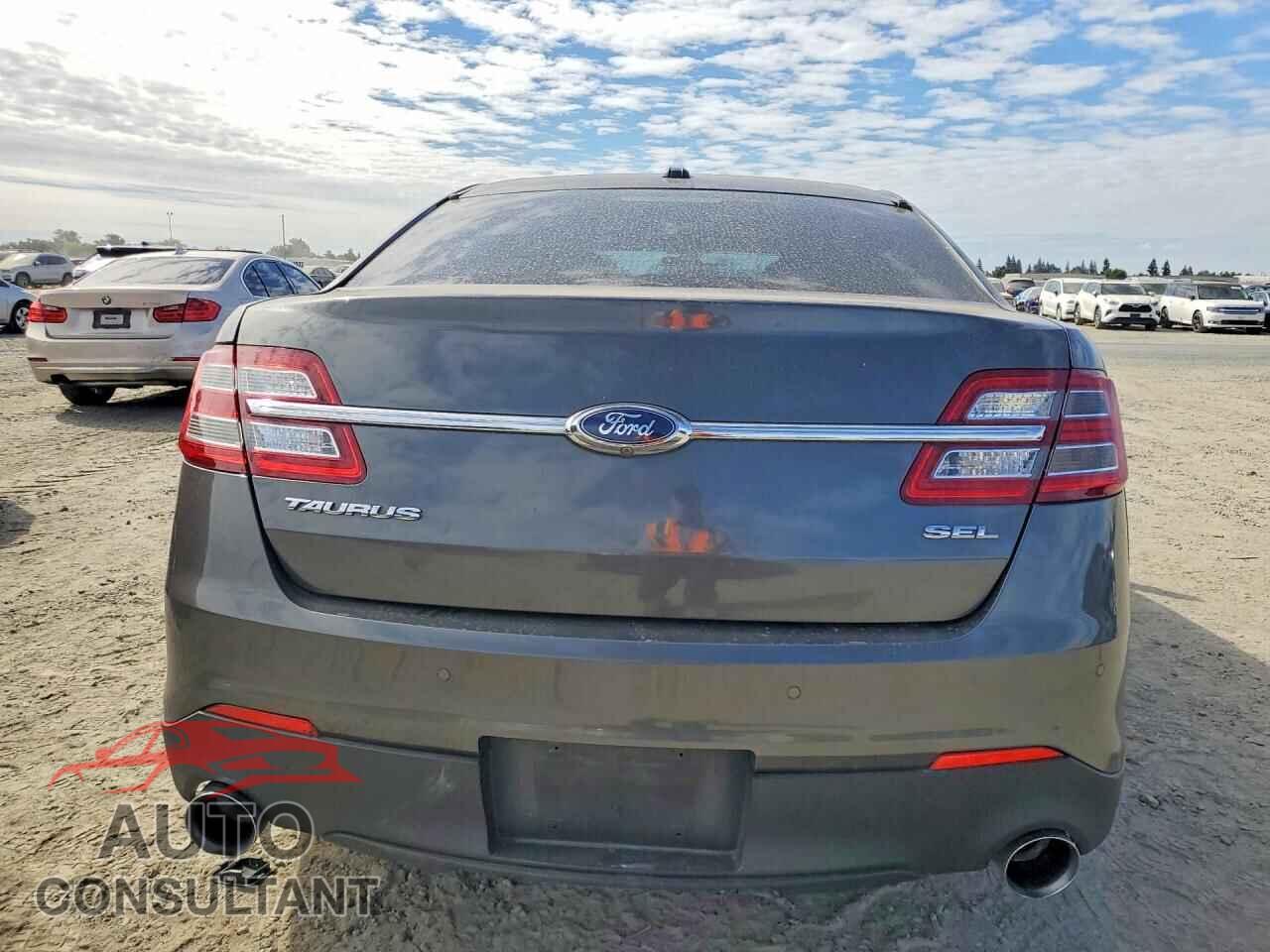 FORD TAURUS 2015 - 1FAHP2E85FG127759