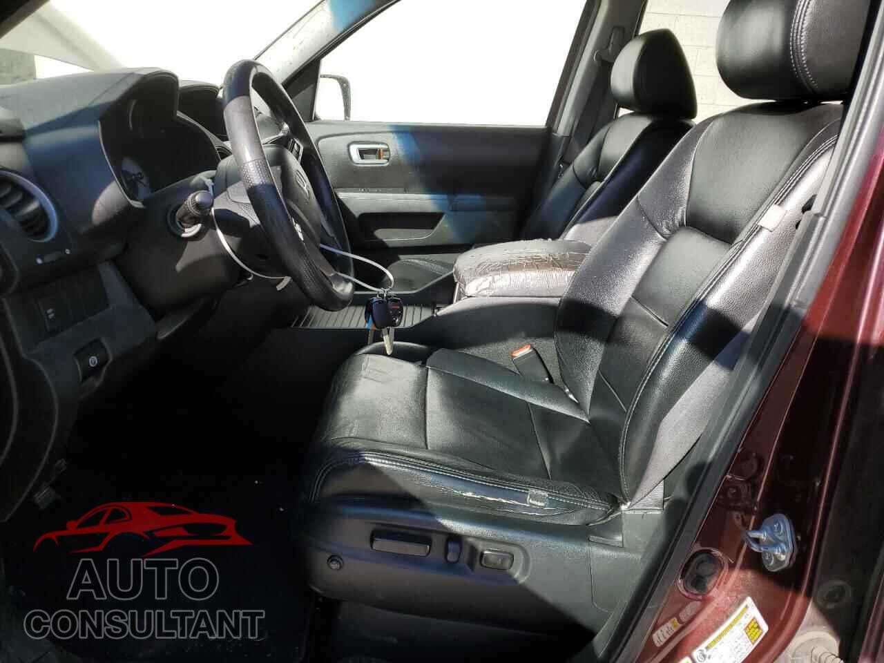 HONDA PILOT 2011 - 5FNYF4H44BB064823