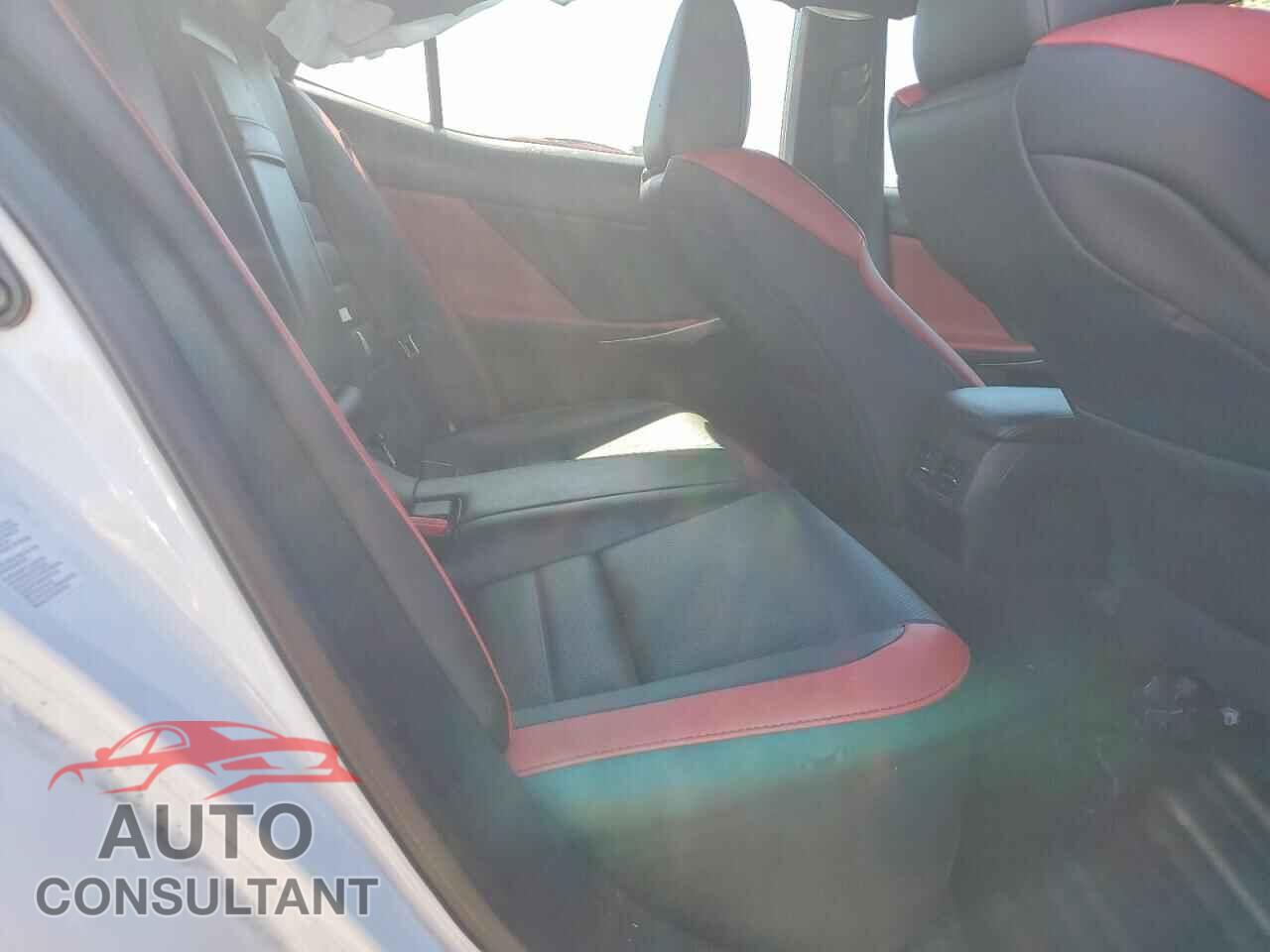 LEXUS IS 2015 - JTHCF1D24F5021540