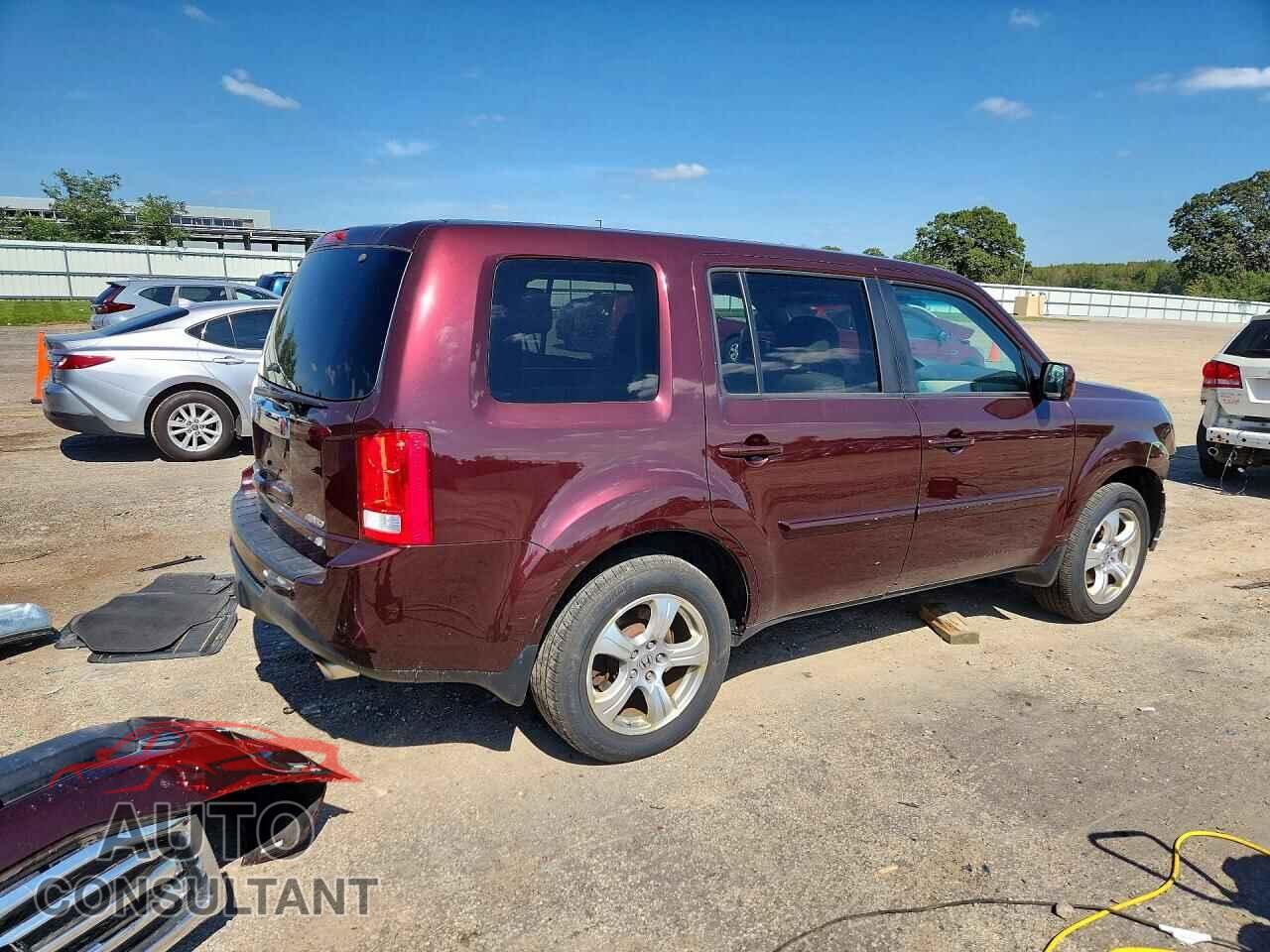 HONDA PILOT 2015 - 5FNYF4H71FB034792