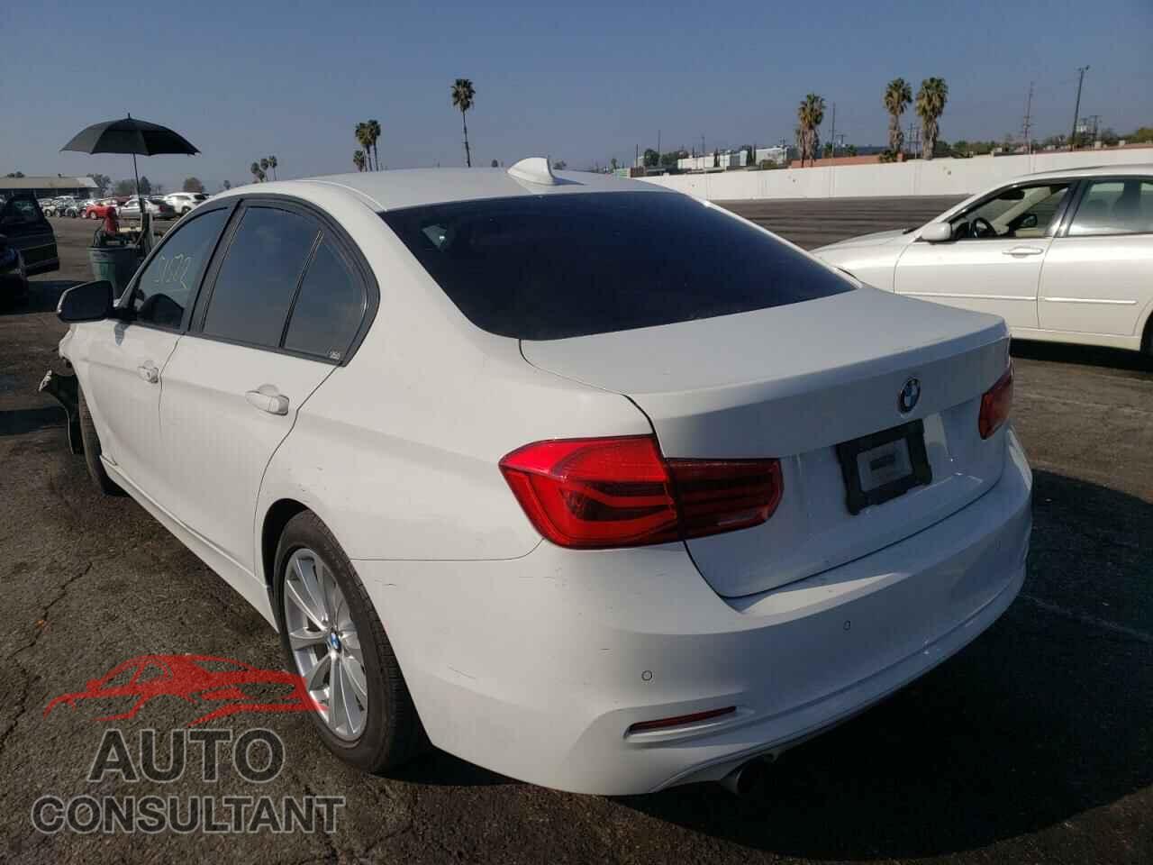 BMW 3 SERIES 2017 - WBA8E1G38HNU17419