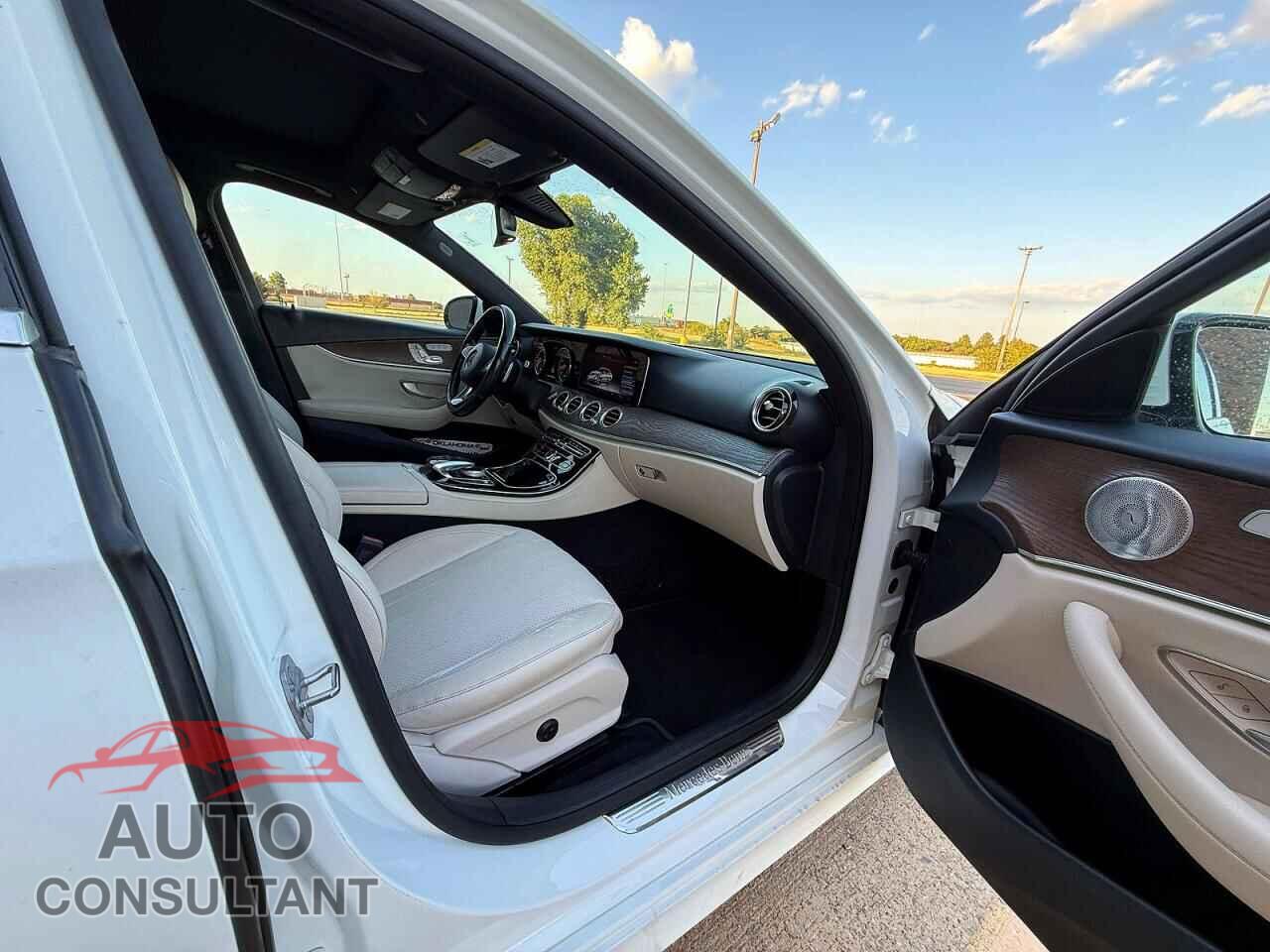 MERCEDES-BENZ E-CLASS 2017 - WDDZF4KBXHA036107