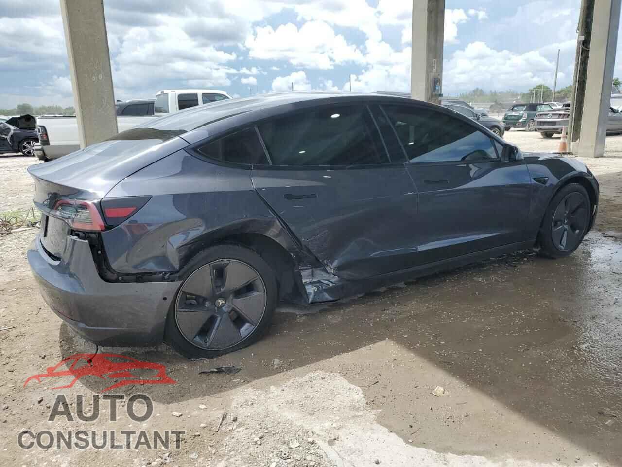 TESLA MODEL 3 2022 - 5YJ3E1EA5NF189372
