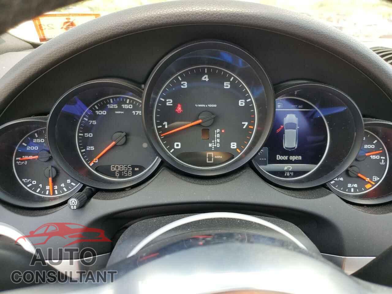 PORSCHE CAYENNE 2016 - WP1AA2A27GKA10504