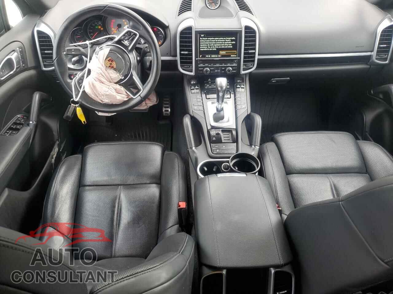 PORSCHE CAYENNE 2016 - WP1AB2A28GLA96848