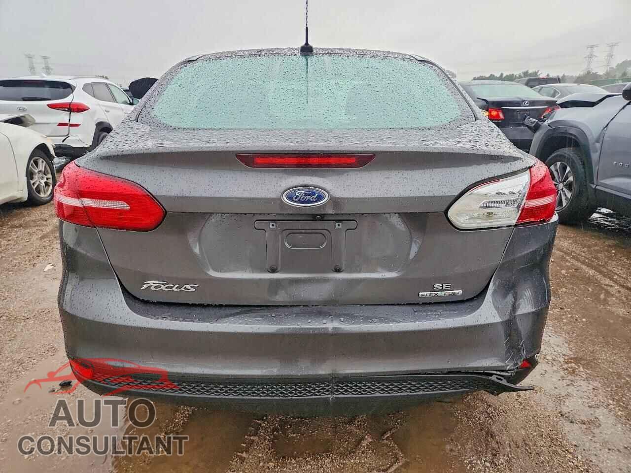 FORD FOCUS 2015 - 1FADP3F23FL373120