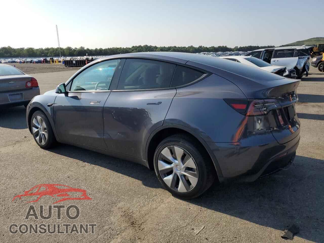 TESLA MODEL Y 2023 - 7SAYGAEE2PF854088