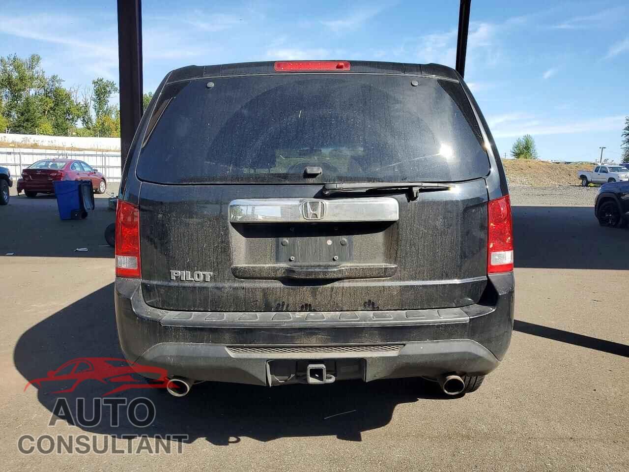 HONDA PILOT 2013 - 5FNYF3H43DB040218