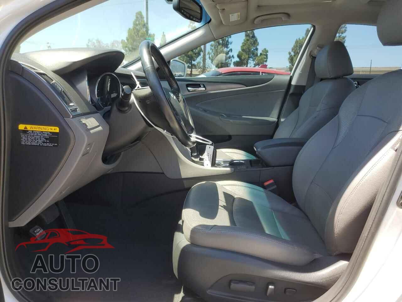 HYUNDAI SONATA 2014 - KMHEC4A44EA105563