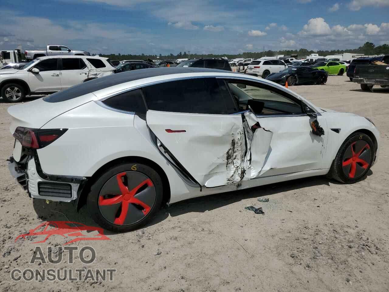 TESLA MODEL 3 2020 - 5YJ3E1EA9LF799790