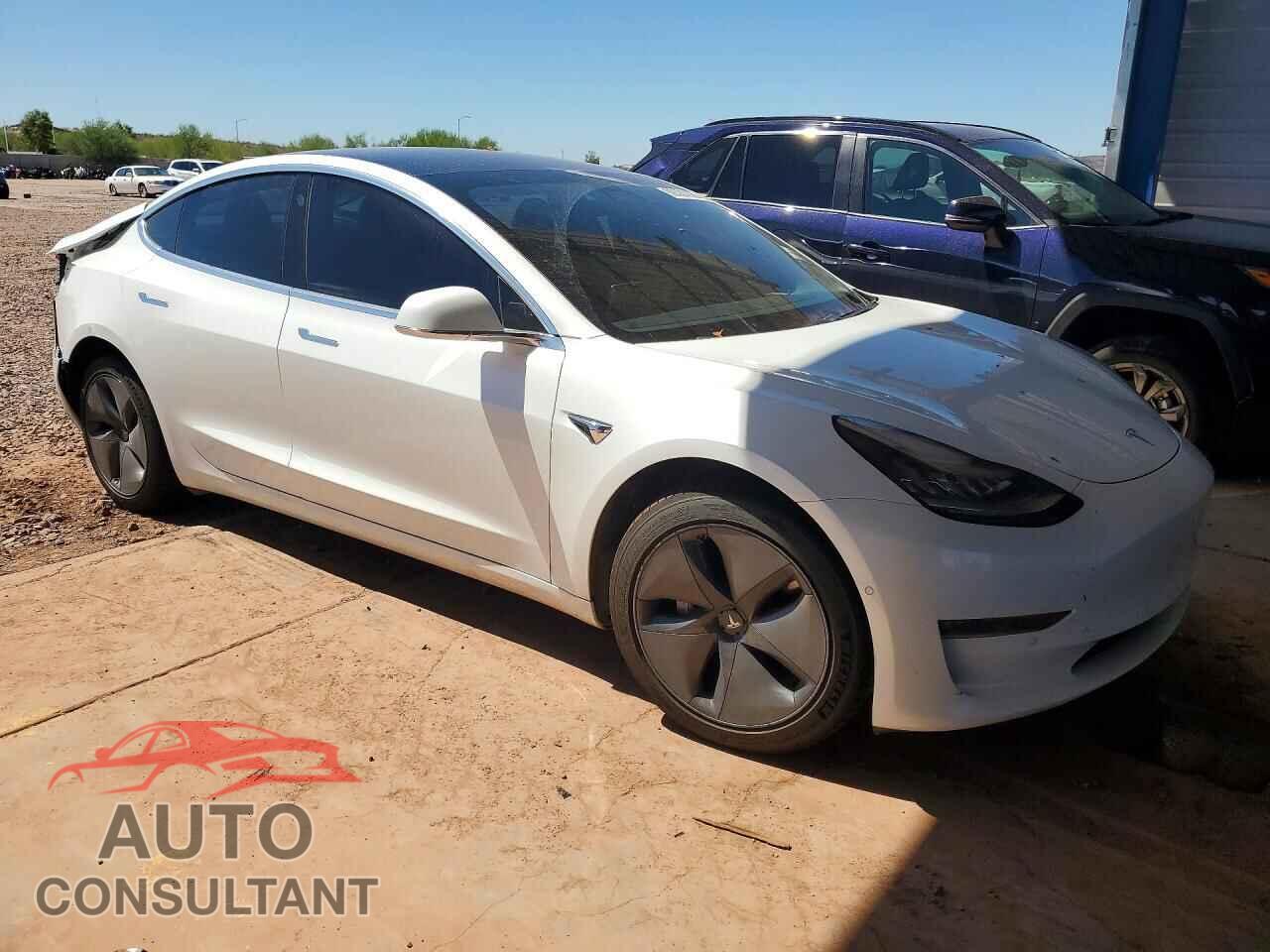 TESLA MODEL 3 2020 - 5YJ3E1EBXLF647753