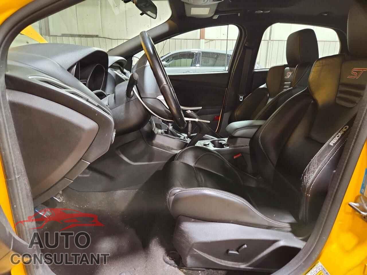 FORD FOCUS 2014 - 1FADP3L94EL285144