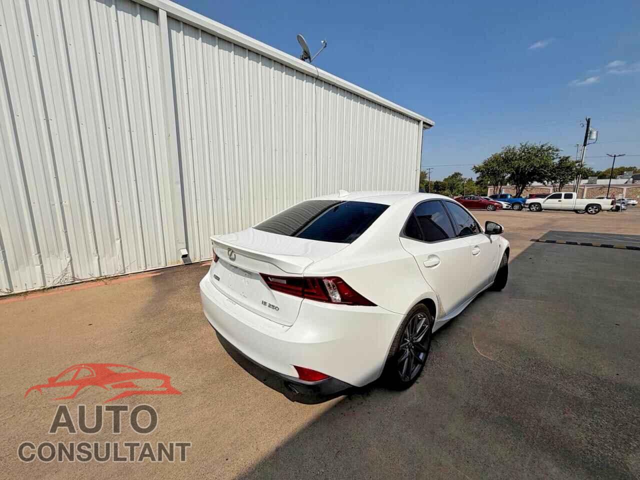 LEXUS IS 2015 - JTHBF1D26F5064692