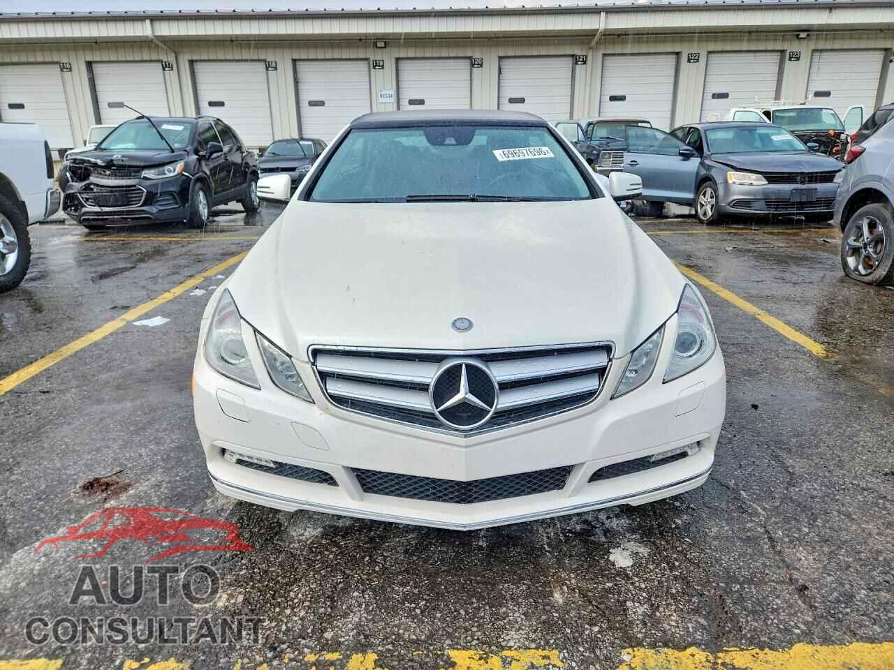 MERCEDES-BENZ E-CLASS 2011 - WDDKK5GFXBF080696