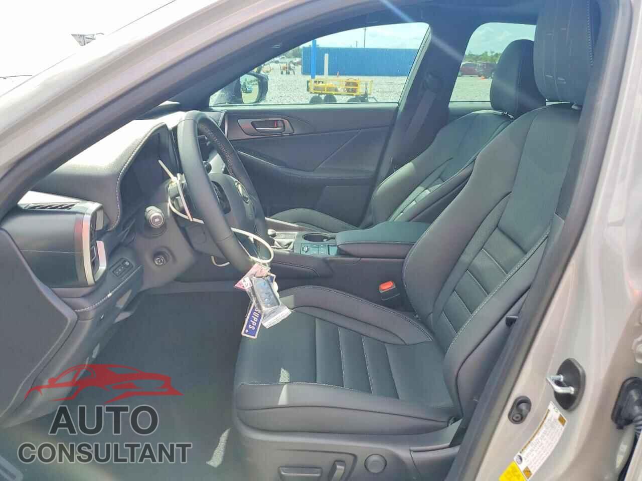 LEXUS IS 2026 - JTHGZ1B2XT5103991