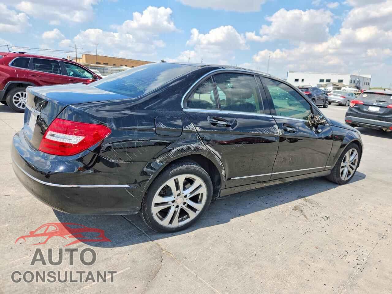 MERCEDES-BENZ C-CLASS 2013 - WDDGF4HB2DA803733