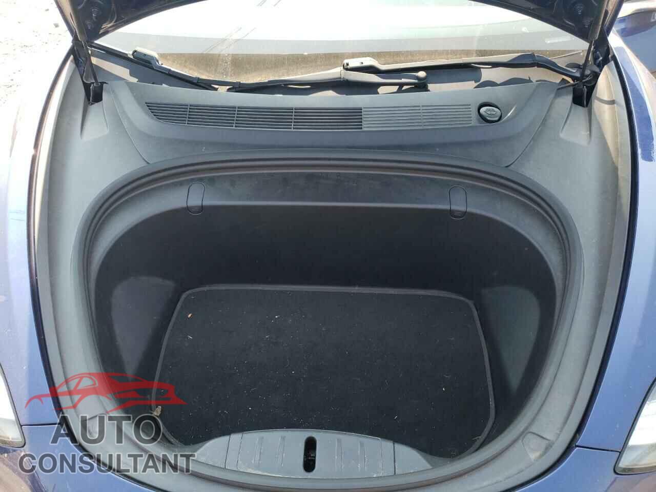 TESLA MODEL 3 2018 - 5YJ3E1EB5JF133757