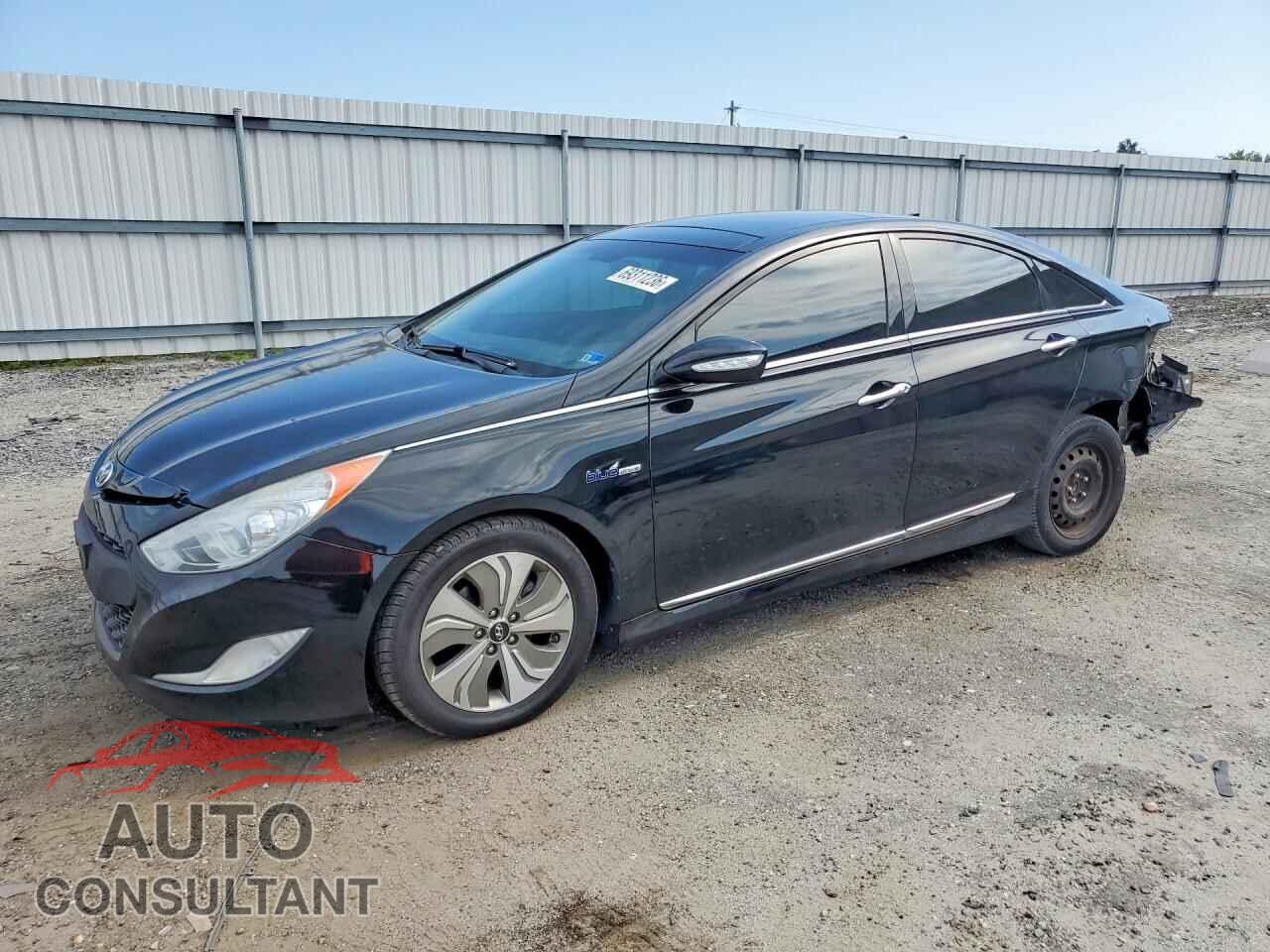 HYUNDAI SONATA 2013 - KMHEC4A43DA050702