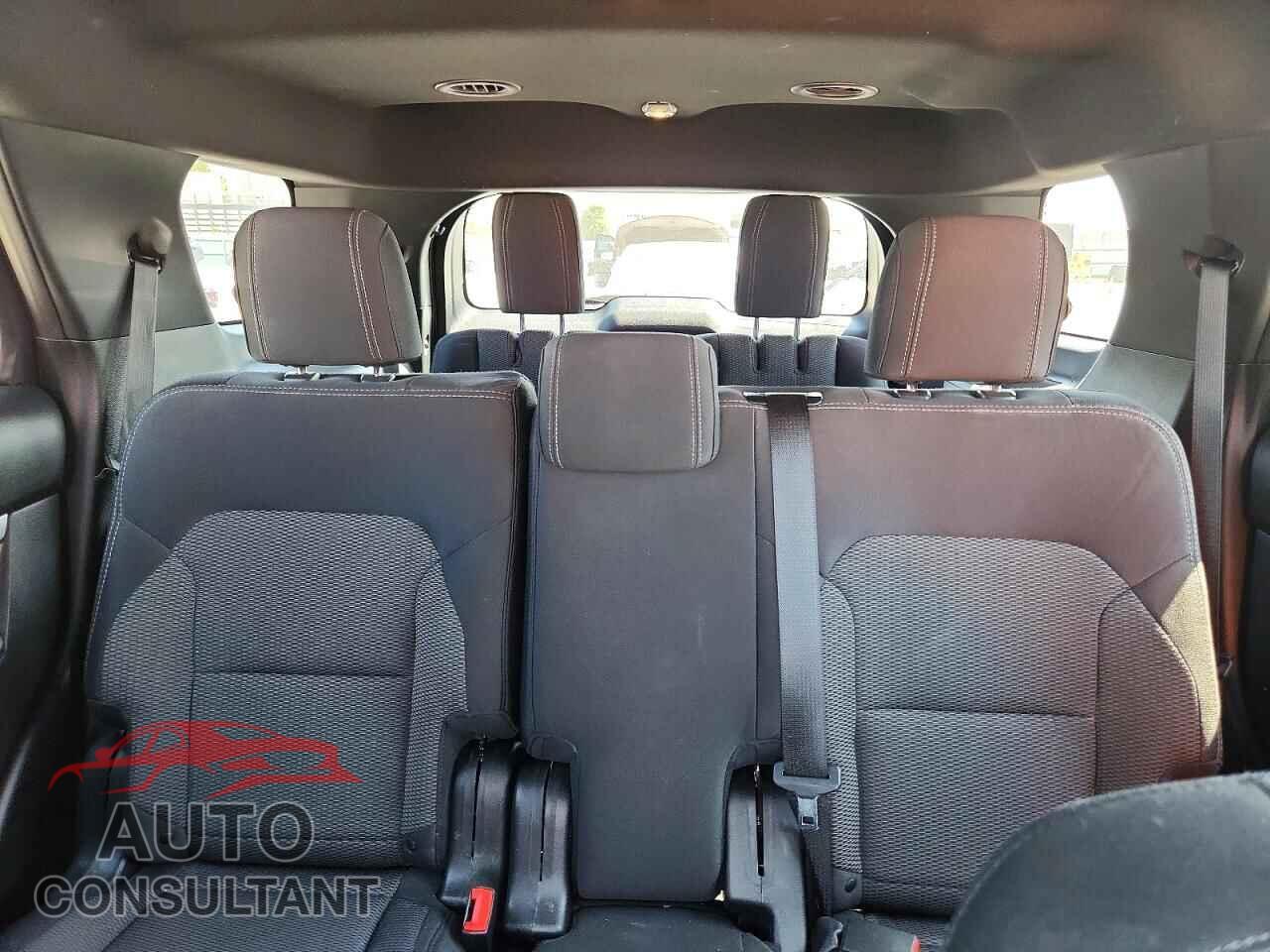 FORD EXPLORER 2017 - 1FM5K7D80HGC76332