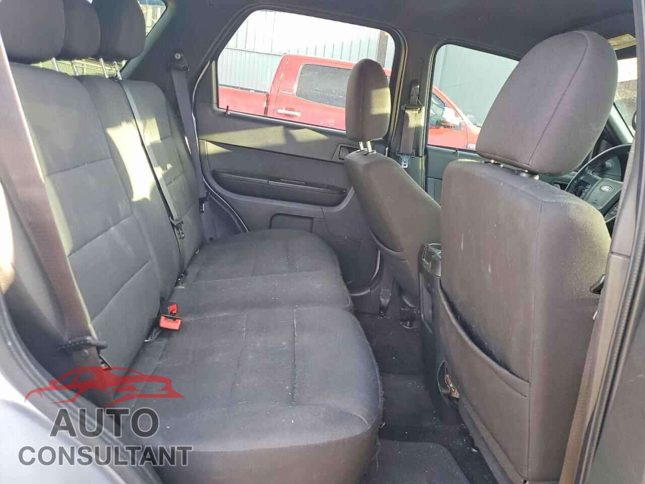 FORD ESCAPE 2010 - 1FMCU9D71AKC83619