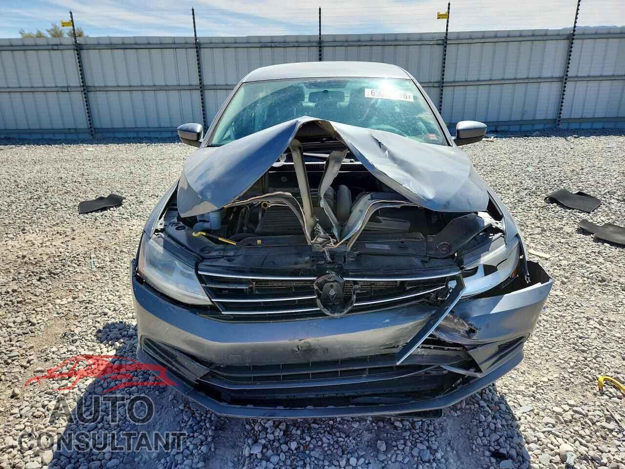 VOLKSWAGEN JETTA 2017 - 3VW2B7AJ9HM234713