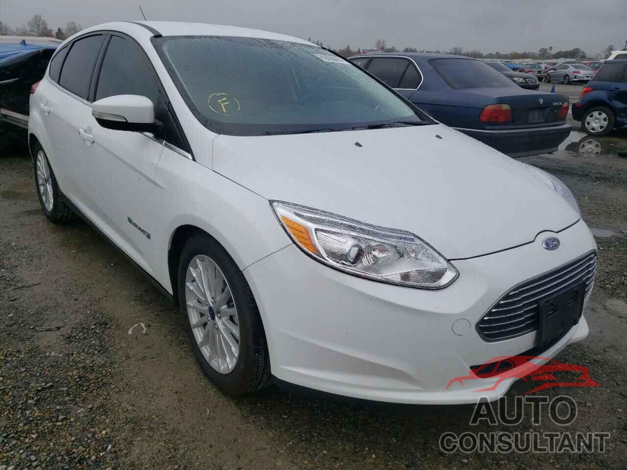 FORD FOCUS 2017 - 1FADP3R45HL304106