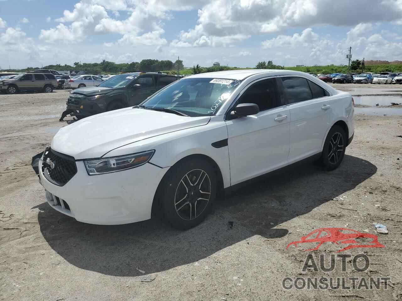 FORD TAURUS 2018 - 1FAHP2L83JG102788