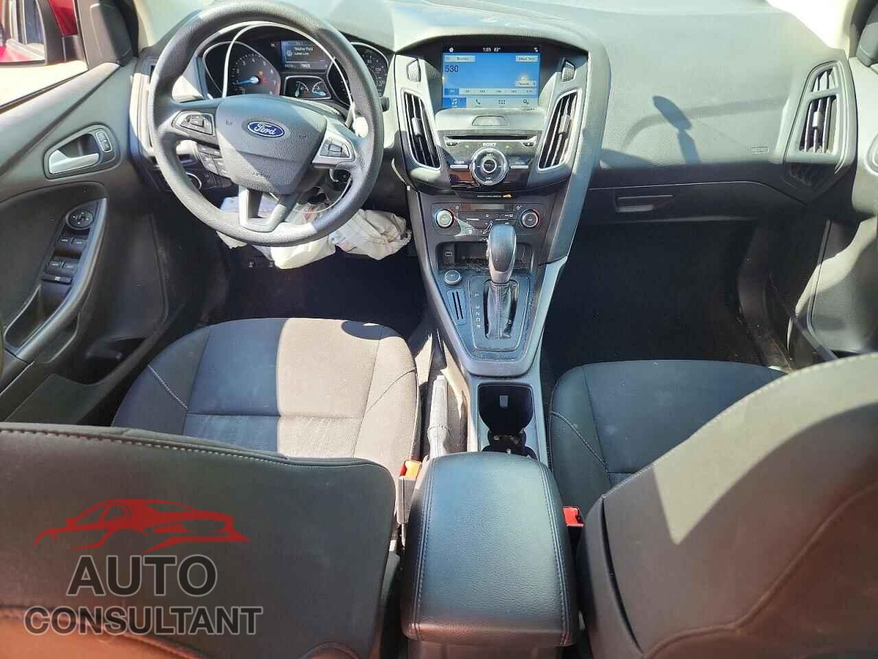 FORD FOCUS 2017 - 1FADP3H21HL228870