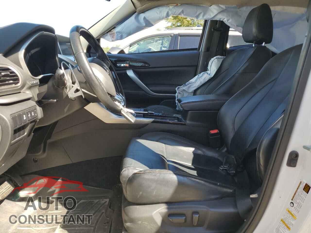 MITSUBISHI ECLIPSE 2019 - JA4AT5AA3KZ022356