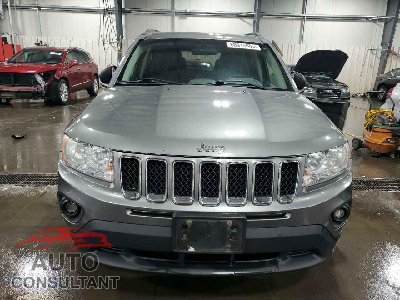 JEEP COMPASS 2011 - 1J4NF1FB5BD239293