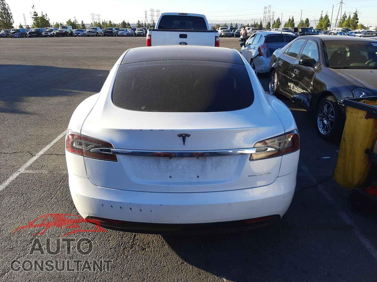 TESLA MODEL S 2020 - 5YJSA1E24LF402261