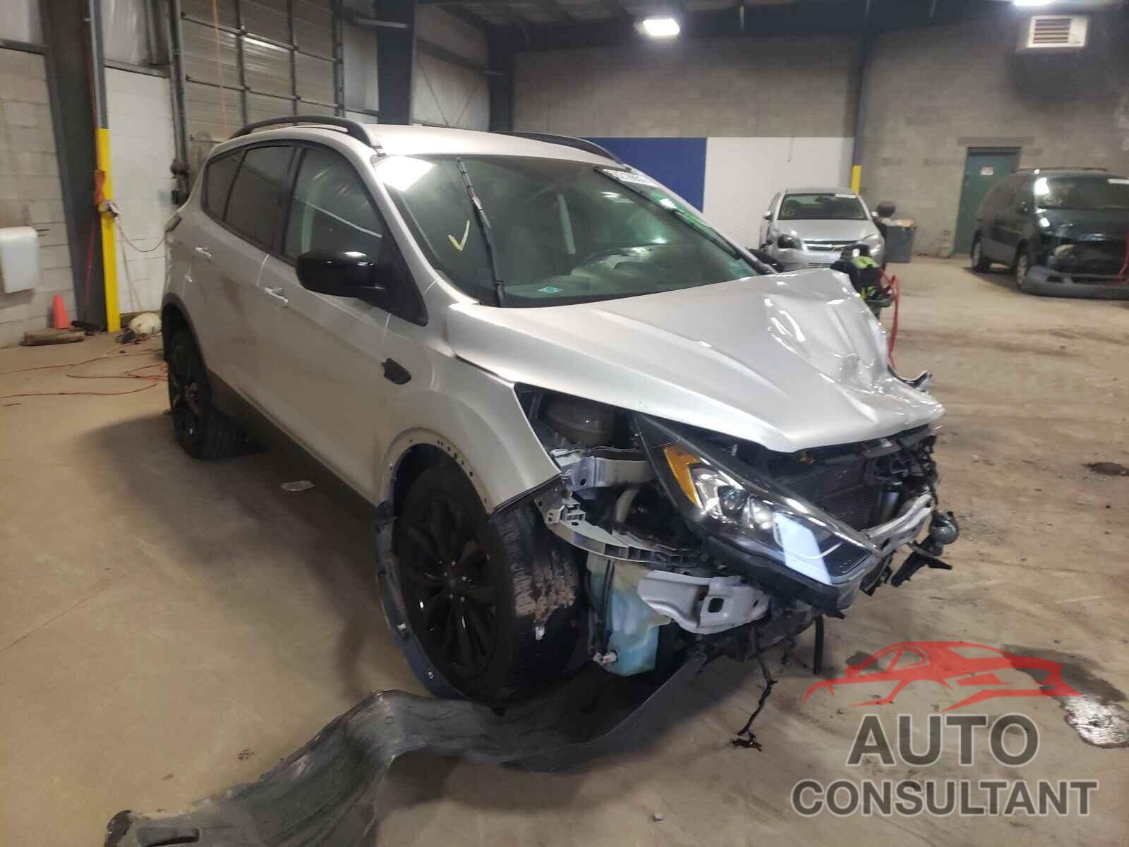 FORD ESCAPE 2017 - 1FMCU9GD0HUE87232
